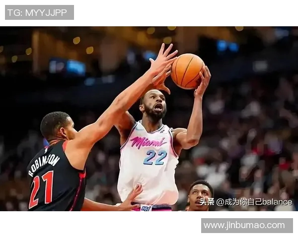 勇士与热火激战正酣现场直播全程回顾精彩瞬间与赛场分析